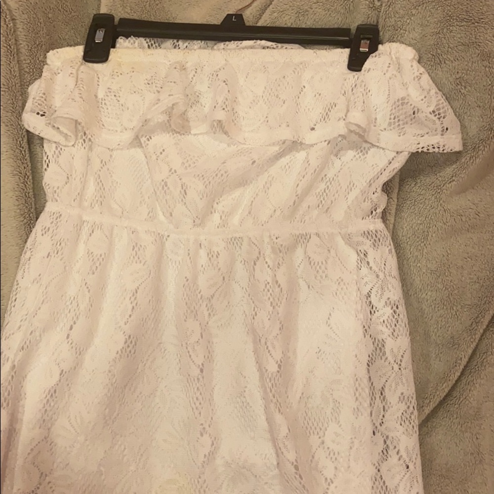 Lace strapless dress
